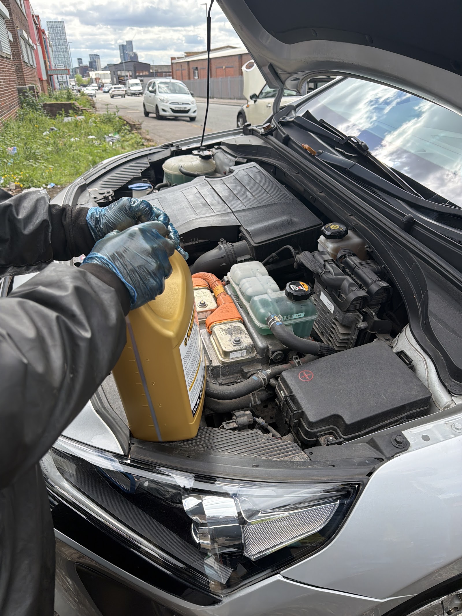 AK AUTO REPAIRS, photograph 3.