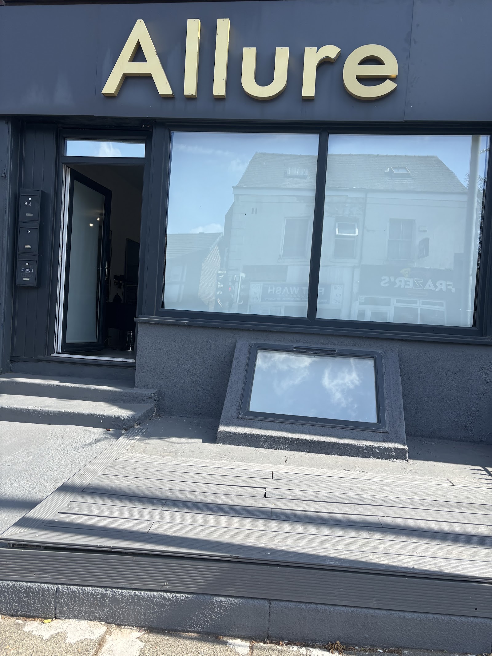 Allure Hair & Beauty, photograph 3.