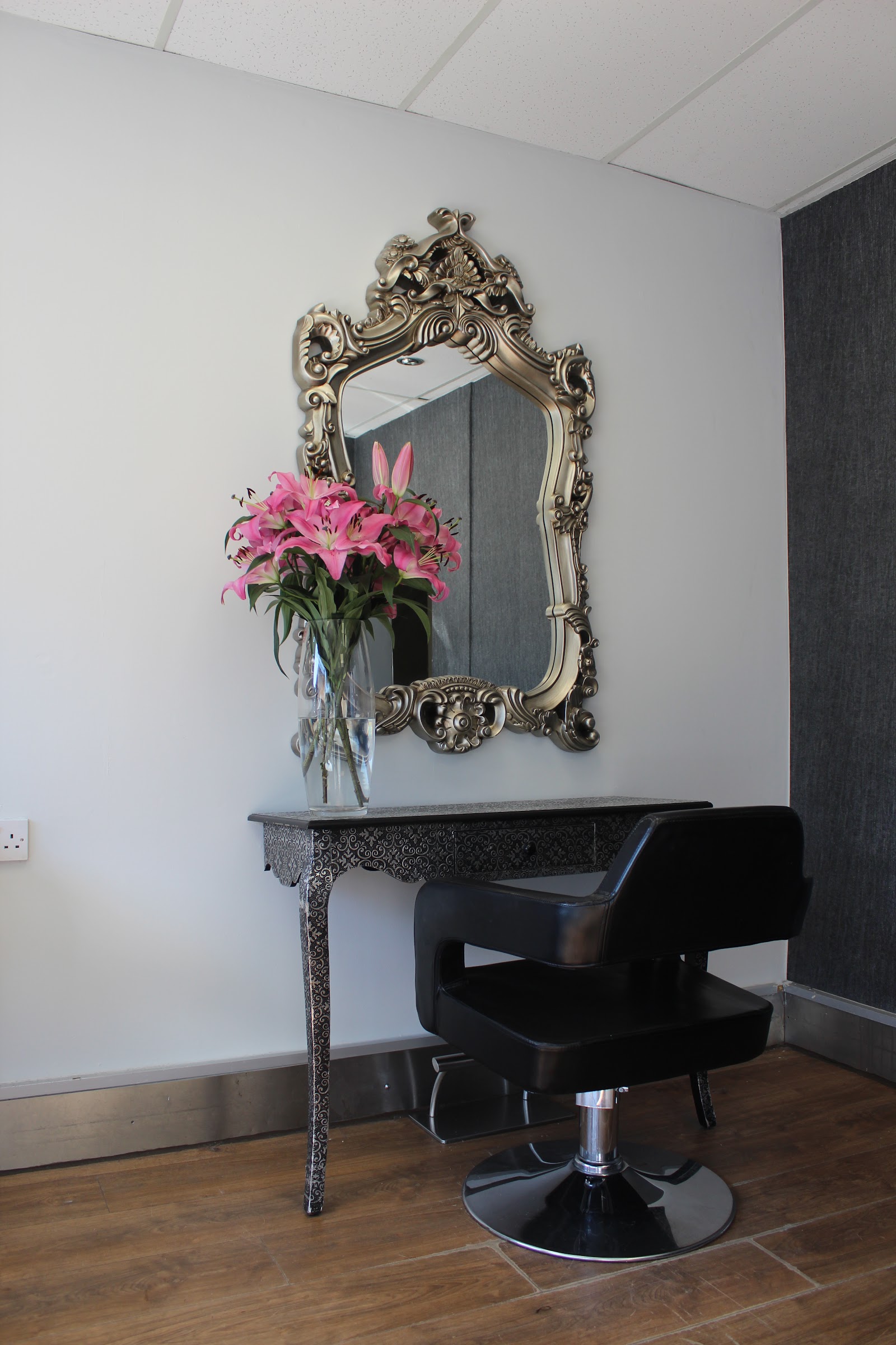 Allure Hair & Beauty, photograph 4.