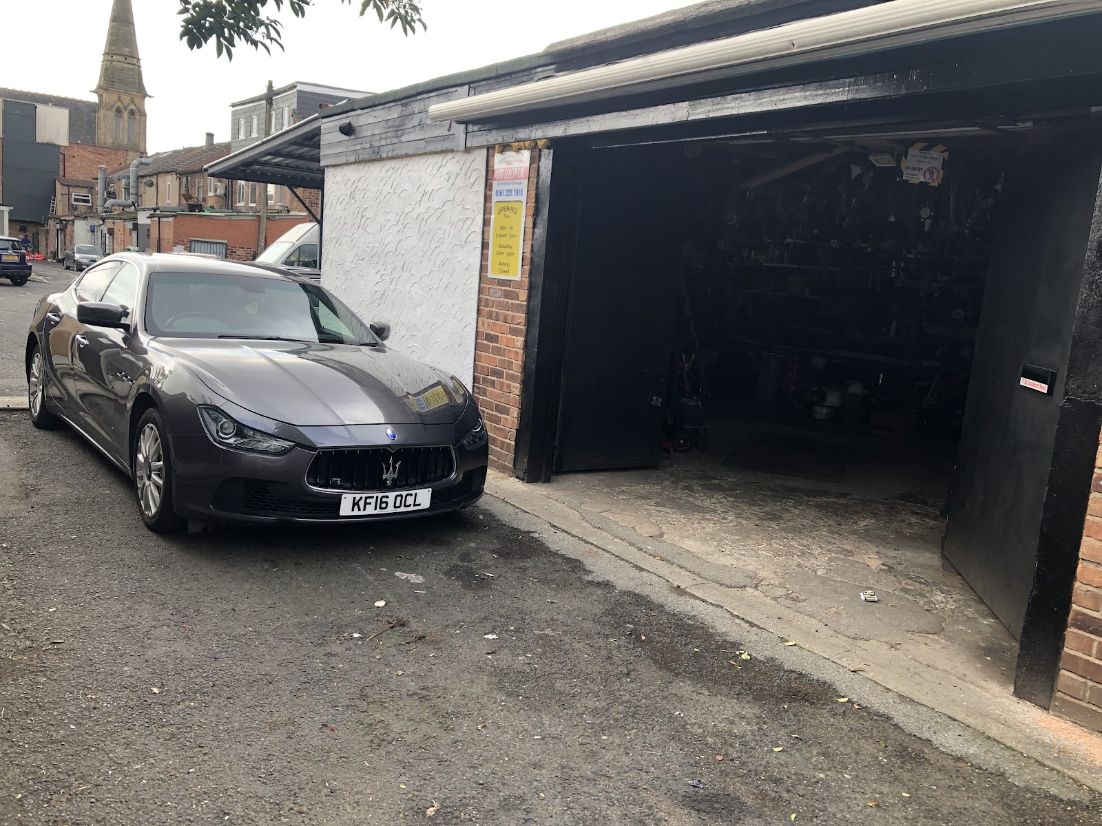 Auto Electrical, photograph 3.