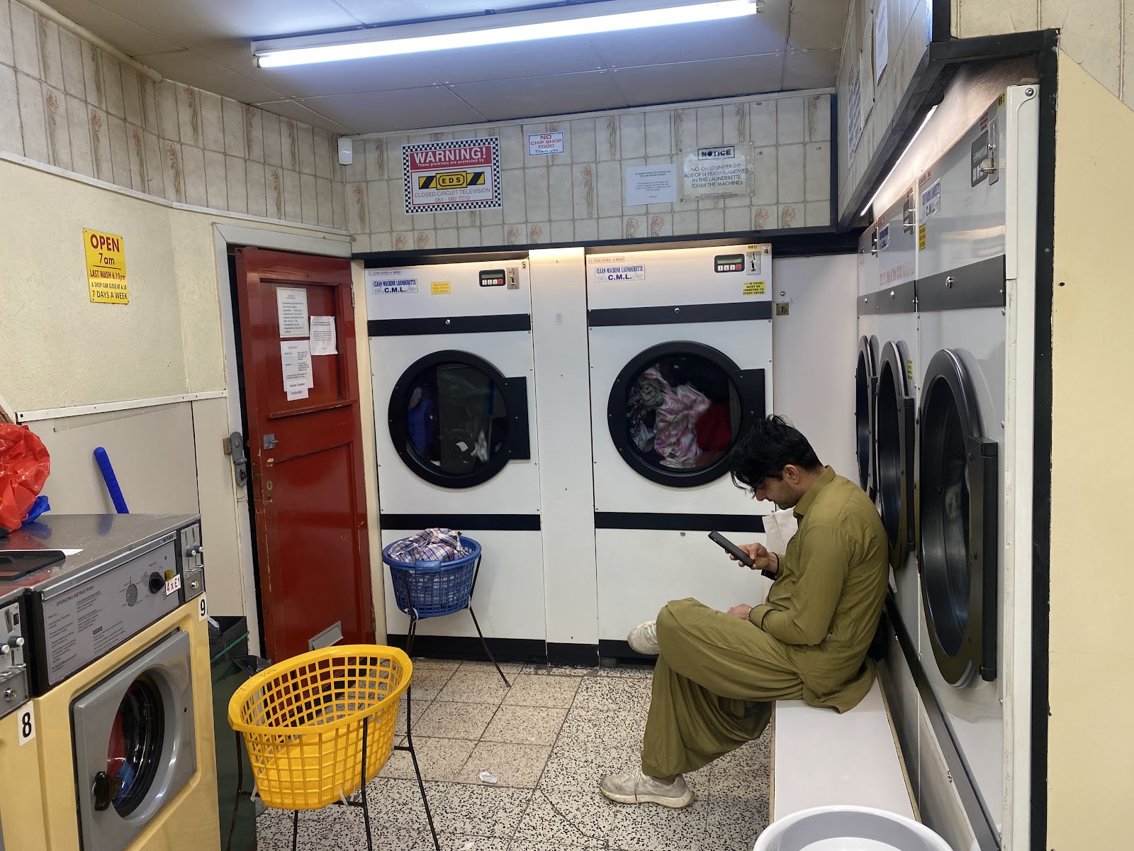 Clean Machine Laundrette, photograph 5.