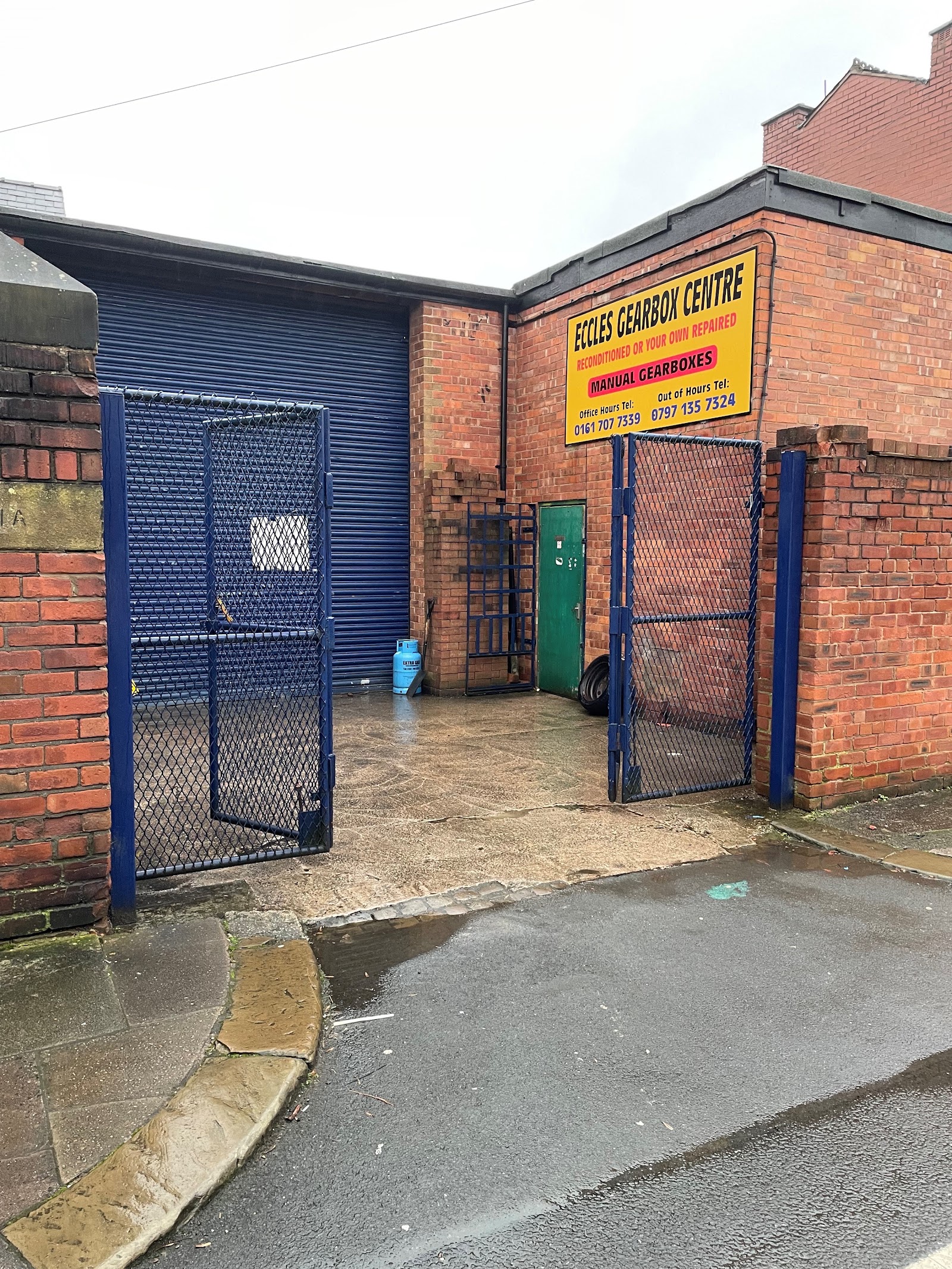 Eccles Gearbox Centre, 1A Gleaves Rd, Eccles.
