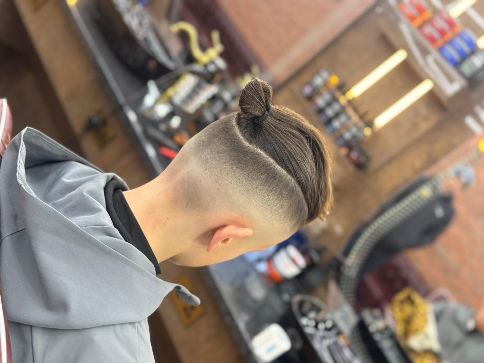 Glaris Barber Prestwich, photograph 6.