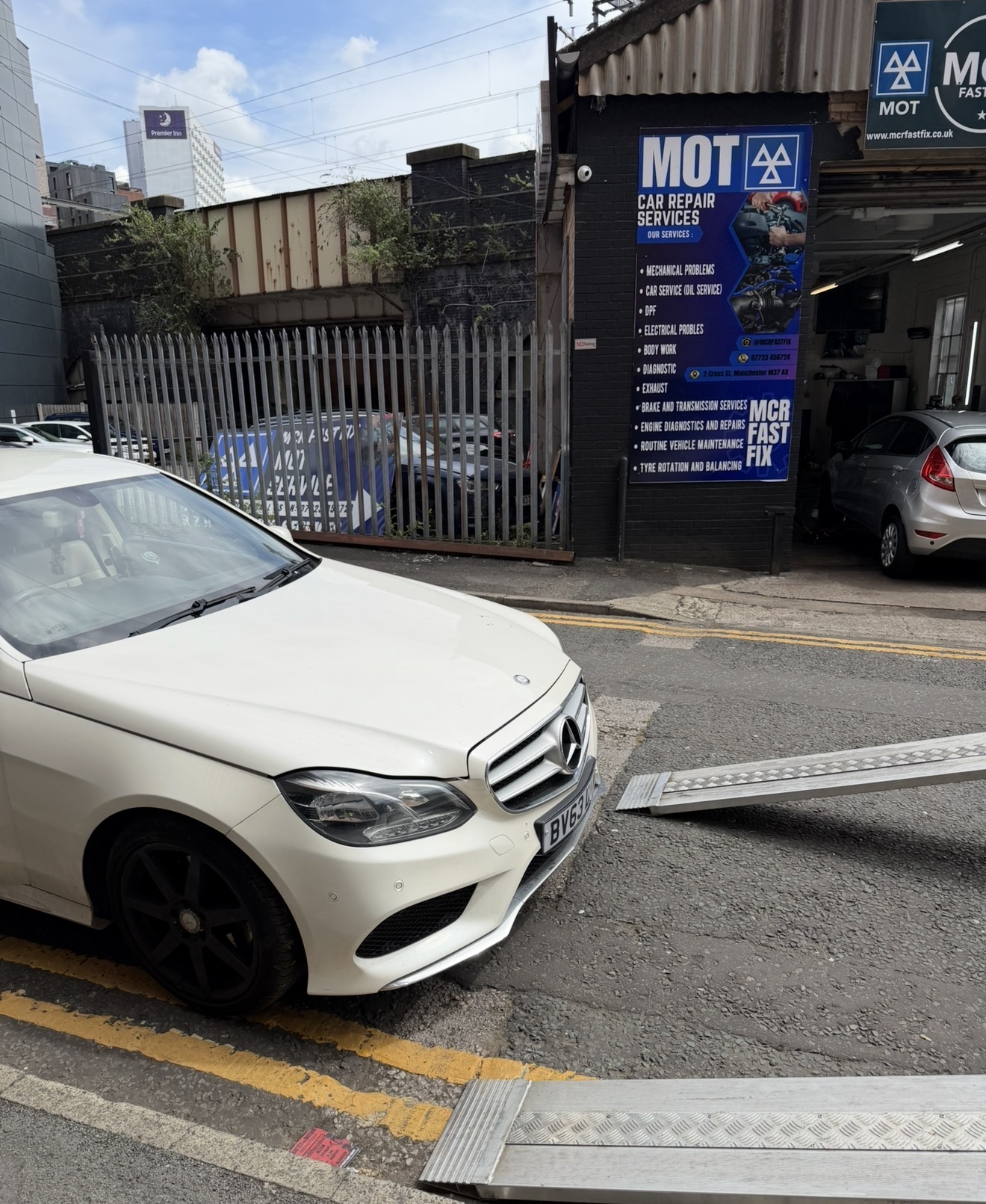 MCR Bodywork Centre, photograph 2.