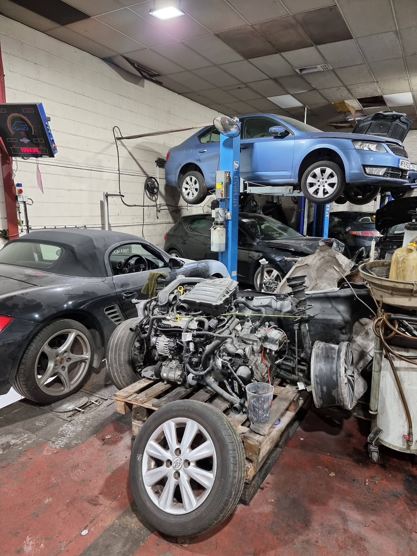 Motor Fix Autos Ltd, photograph 4.