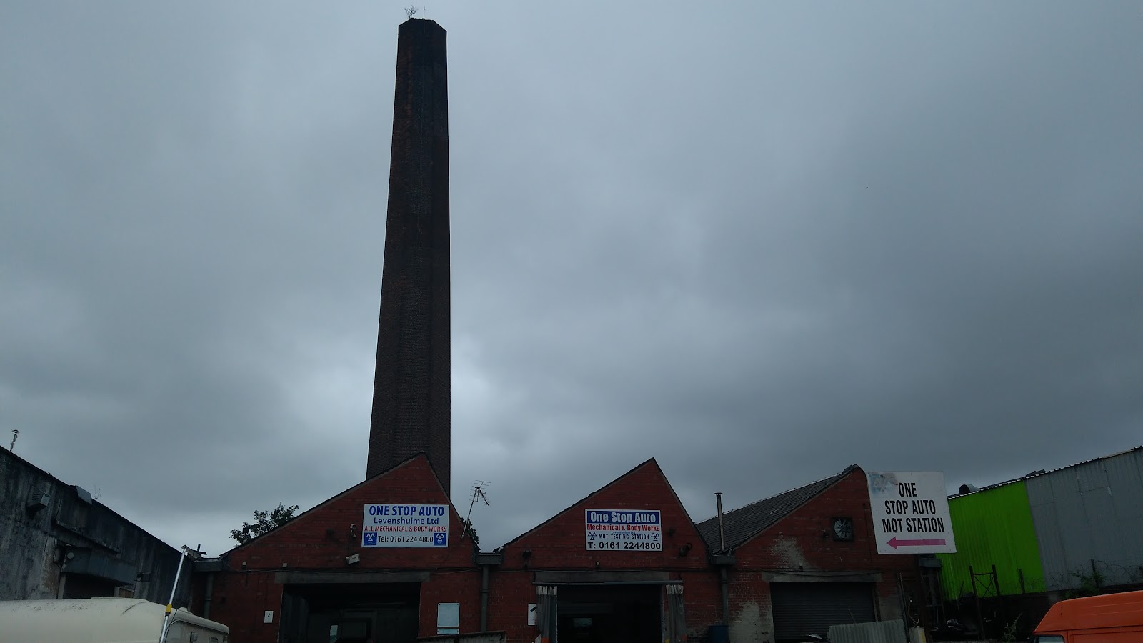 One Stop Auto Levenshulme Ltd, photograph 4.