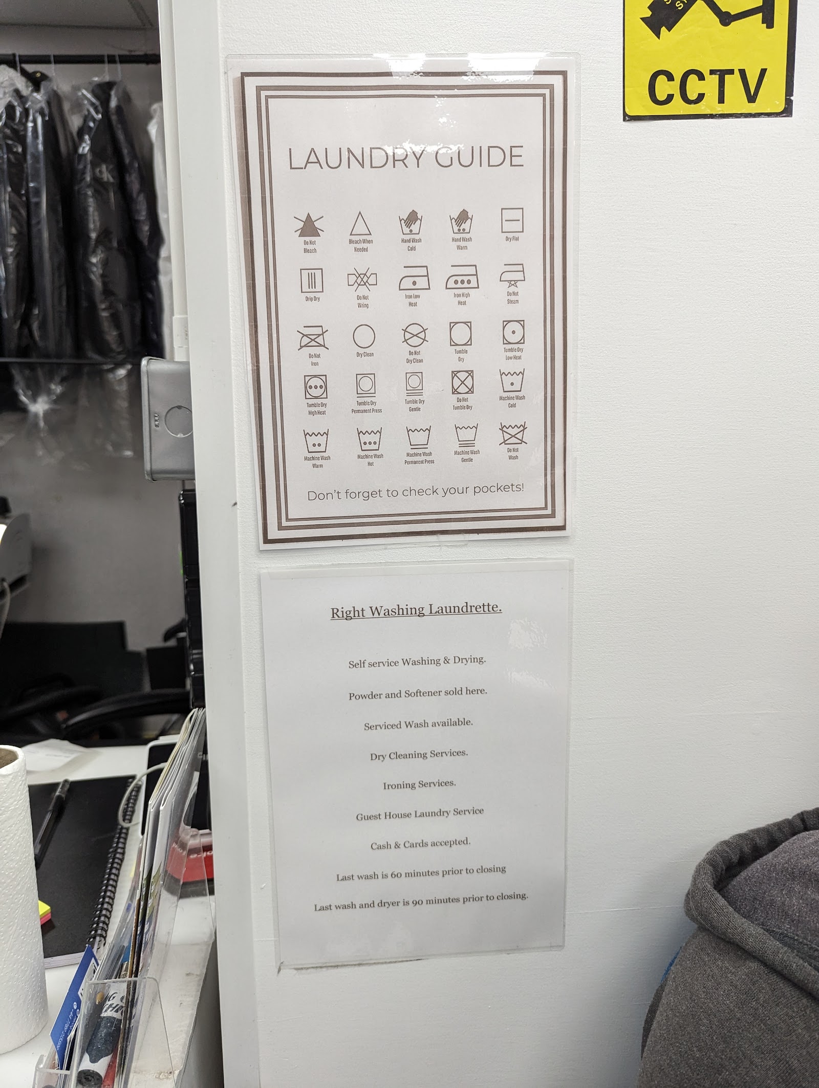 Right Washing Laundrette, photograph 6.