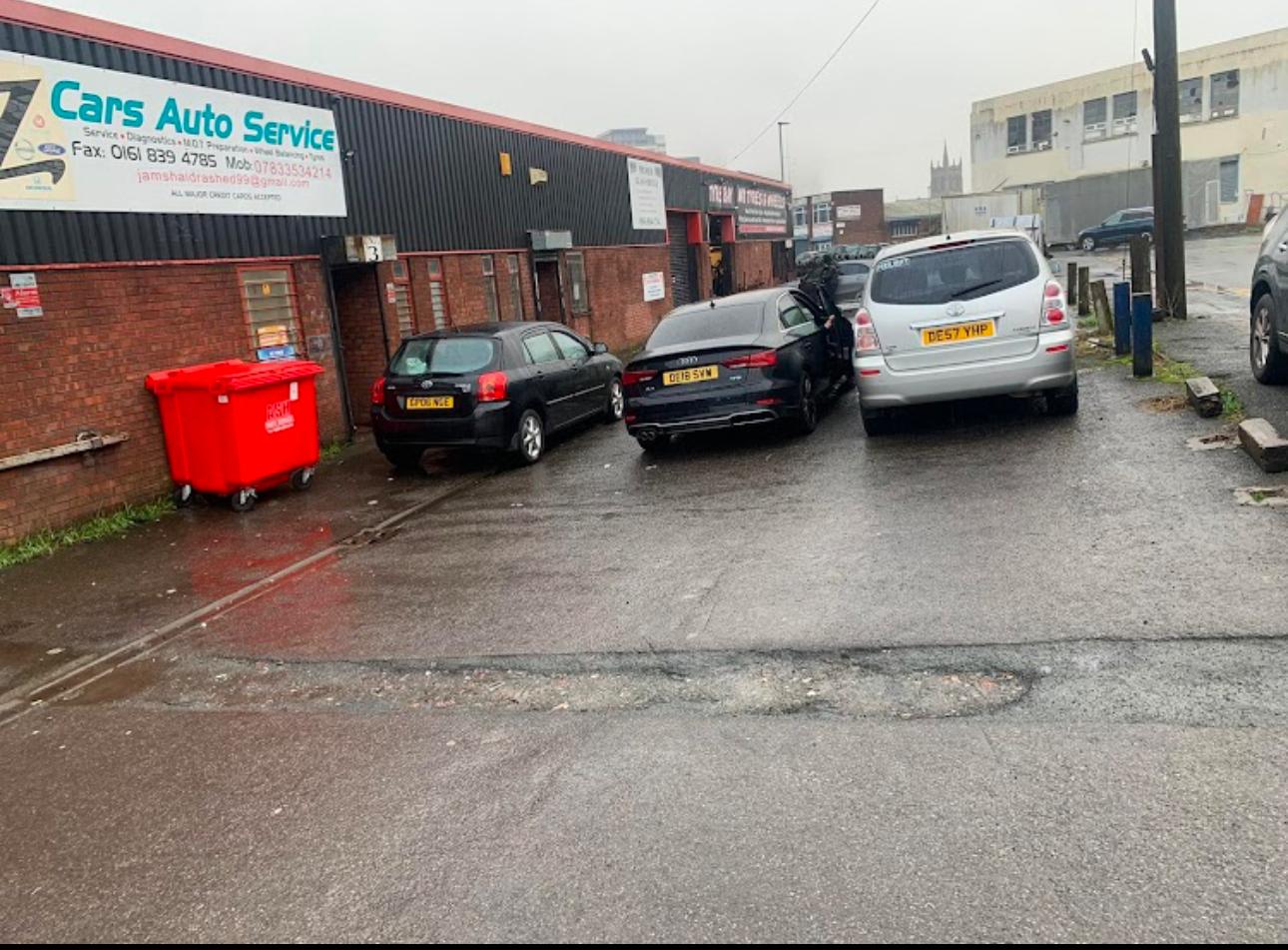 Z Cars Auto Services, photograph 2.